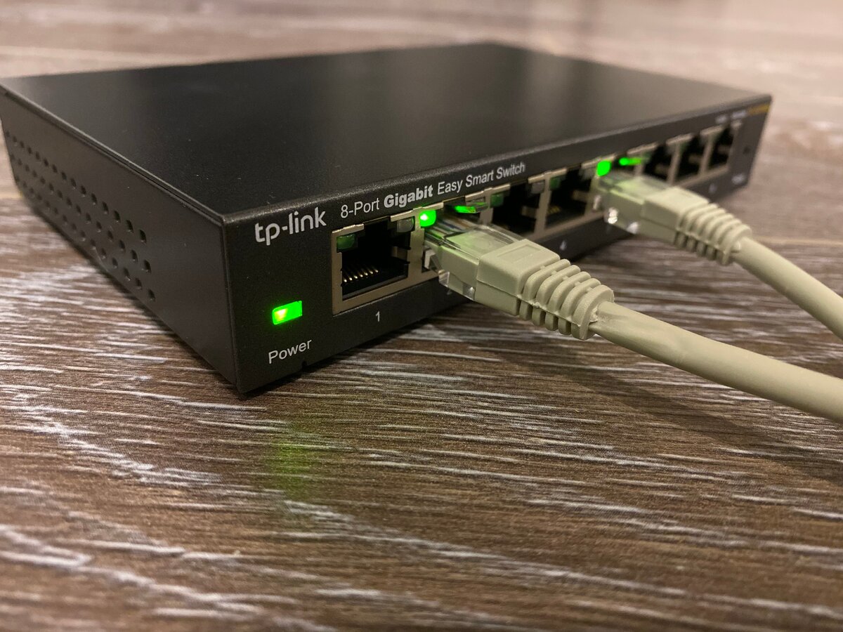 2 6935364021856 коммутатор tp-link tl-sg108e 8 ports switch ethernet 10/100/1000m. коммутатор tp-link tl-sg1016d. коммутатор tp link sg108. Tp-link коммутатор 8-портовый. Link tl-sg3452p.