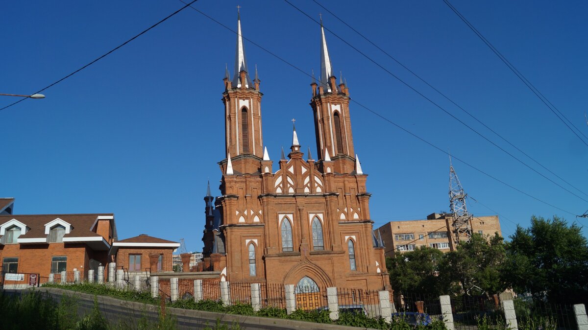 Костел Пресвятой Богородицы. г. Владивосток, ул. Володарского, 22. Фото: Артём Нойер 