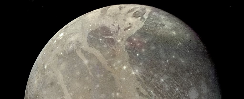 Снимок Ганимеда, который получен космическим аппаратом Galileo. Источник: NASA