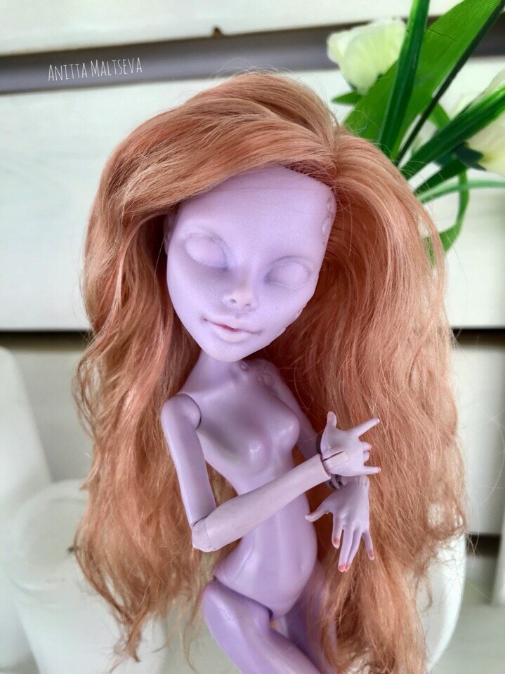 Новые  волосы для куклы