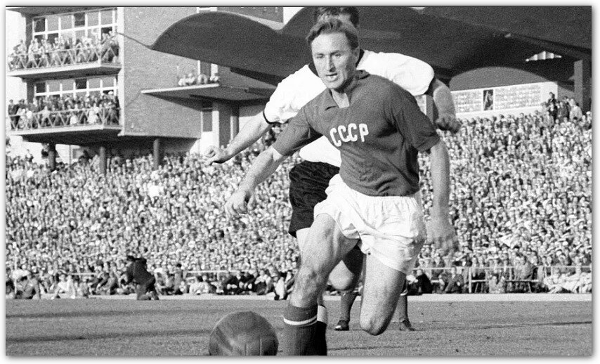 Игорь Нетто является рекордсменом "Спартака" по количеству проведённых сезонов в команде