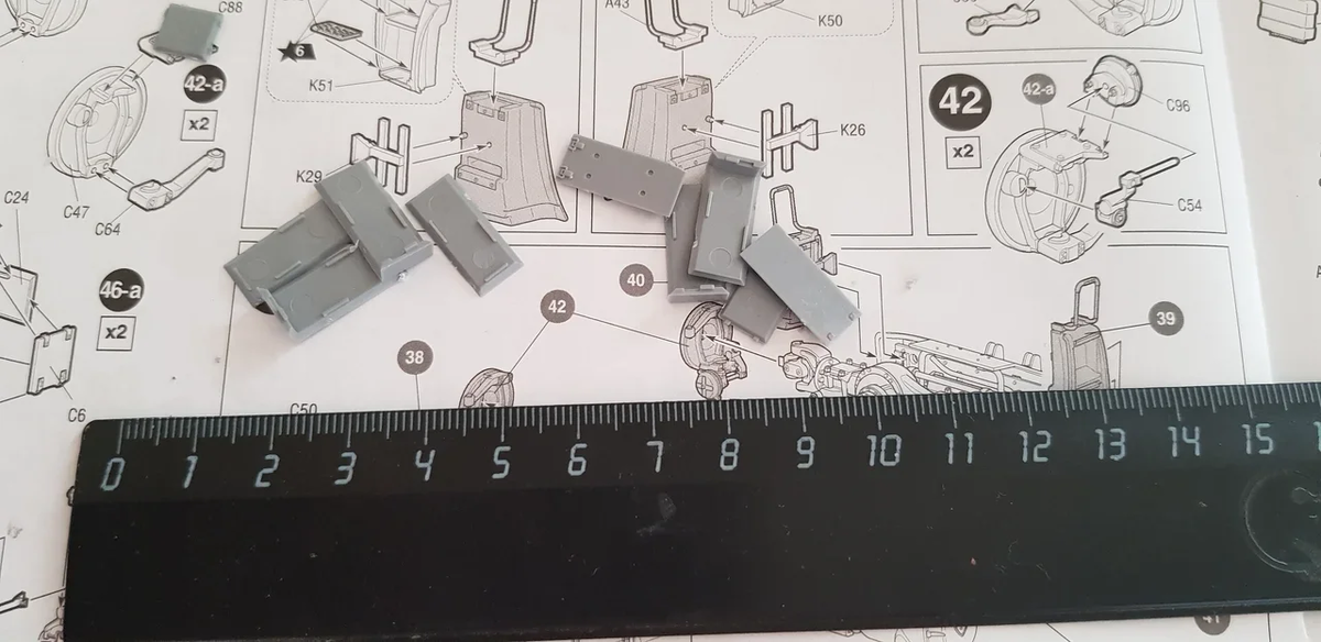 Снимаем с литников-------->