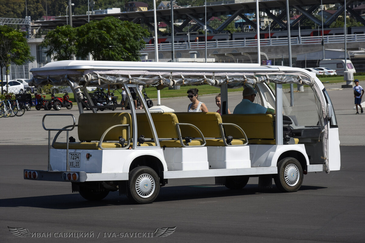 Народу было очень мало