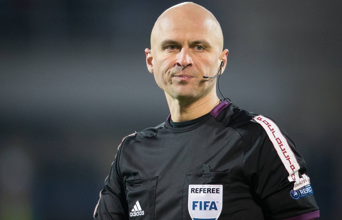 FIFA referee Сергей