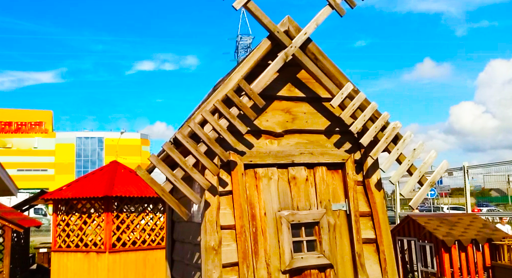 Вот один из образцов, правда послу пары лет на улице и не покрашеный. Не в полный рост выглядит так, в полный рост на фото дальше, листайте вбок