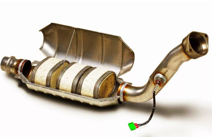Удаление катализатора: какие есть плюсы и минусы, менять ли на пламегаситель? фото 1