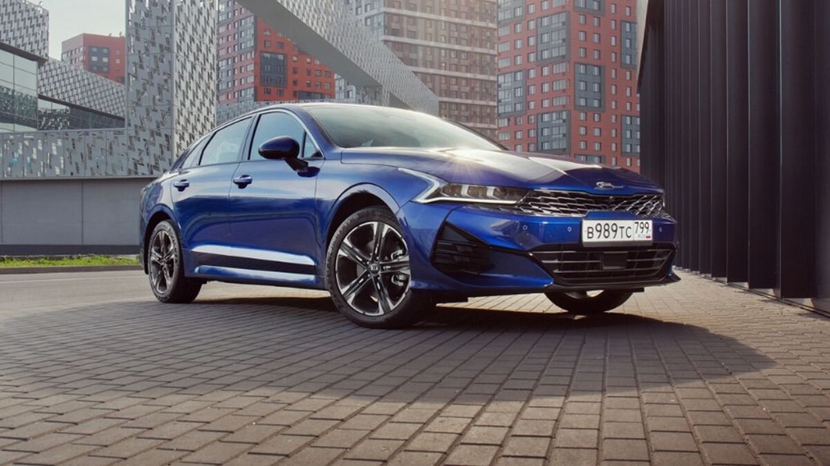 МАТЕРИАЛ ПО ТЕМЕ
Компания Kia назвала цены на преемника Оптимы для России