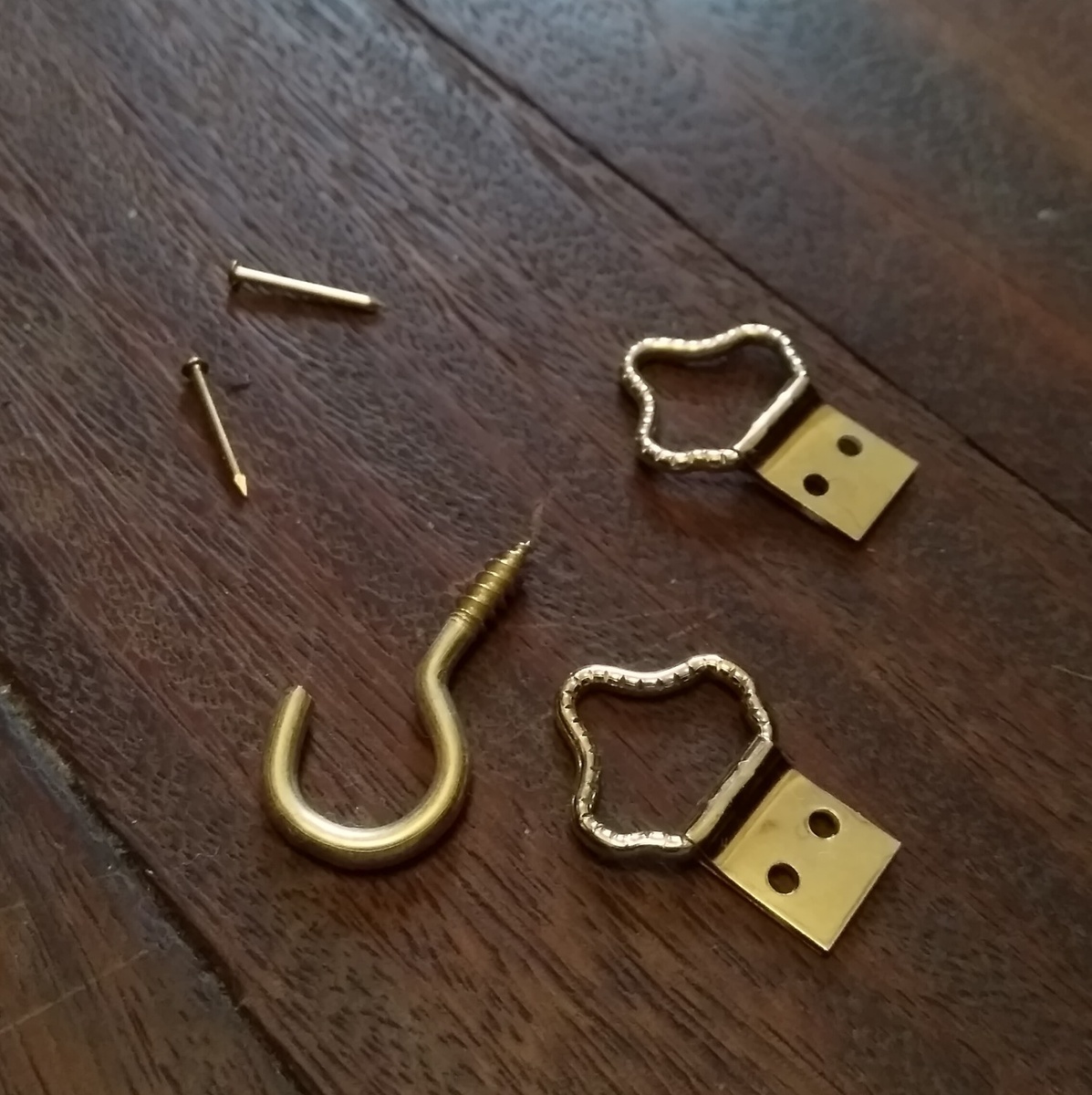 Взял обычную фоторамку и сделал полезную вещицу почти бесплатно. Что получилось