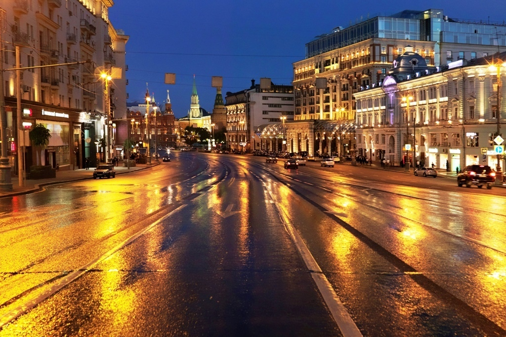 Московские улицы. Тверская улица. Тверская Москва. Москва улица Тверская Москва. Московский Бродвей Тверская улица.