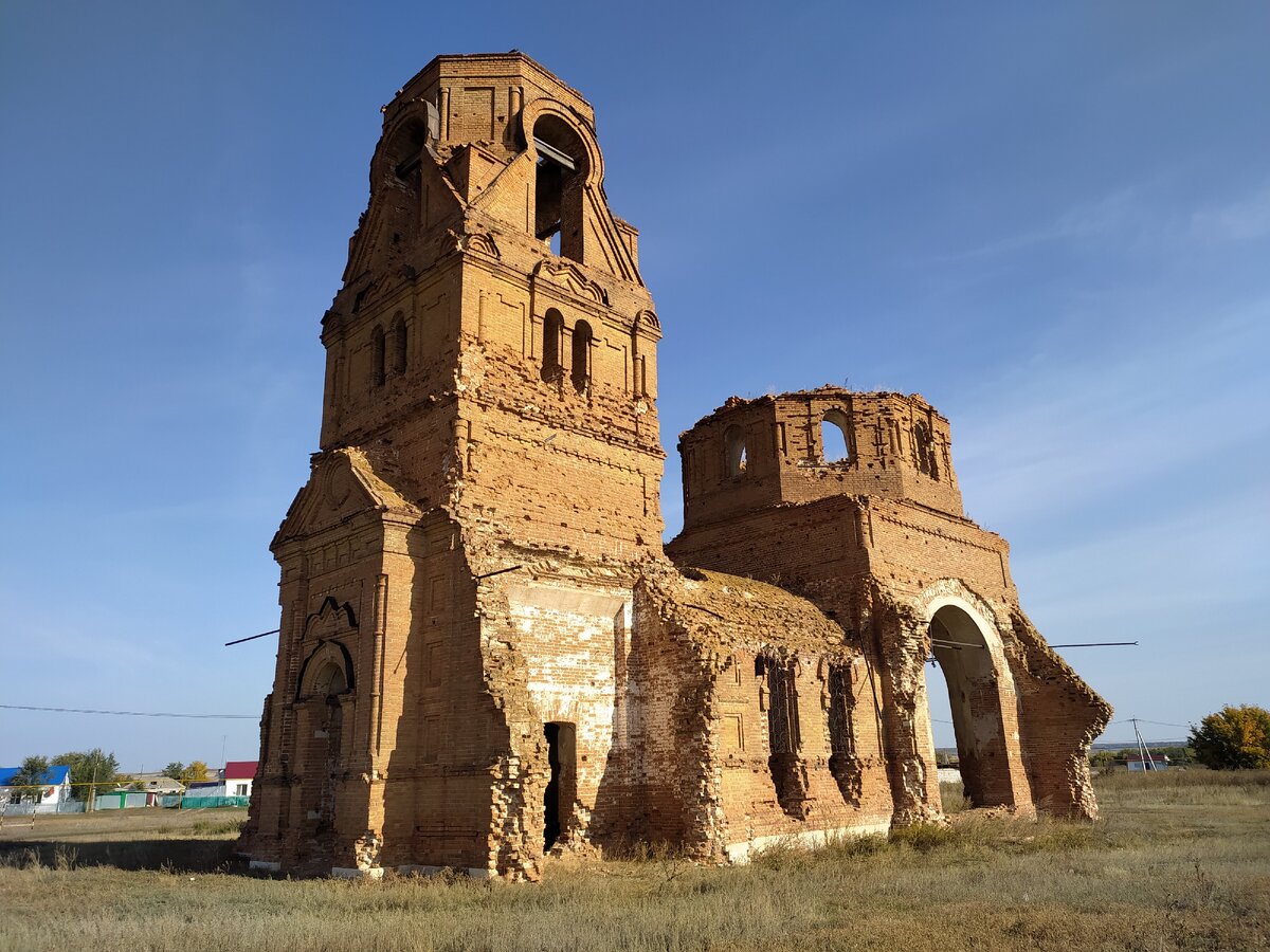 Храм Михаила Архангела в селе Дергачи