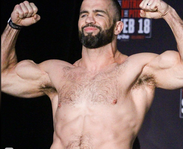 Оли Томпсон 21-12