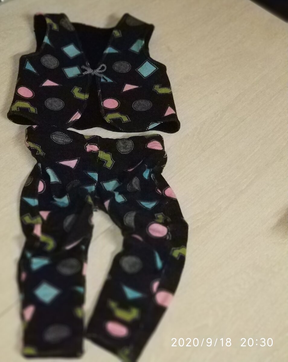 Рис 1. Жилетка + леггинсы