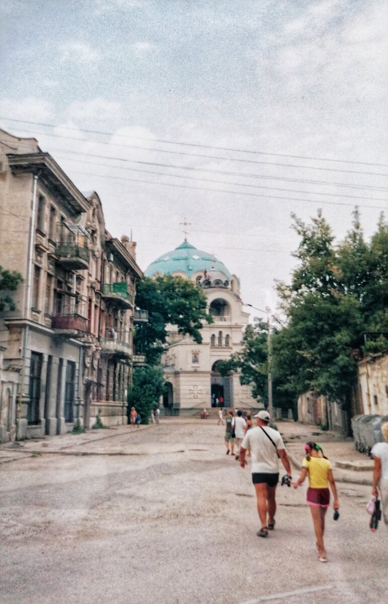 Свято-Николаевский собор в г. Евпатория. Фото автора, 2005 год. 