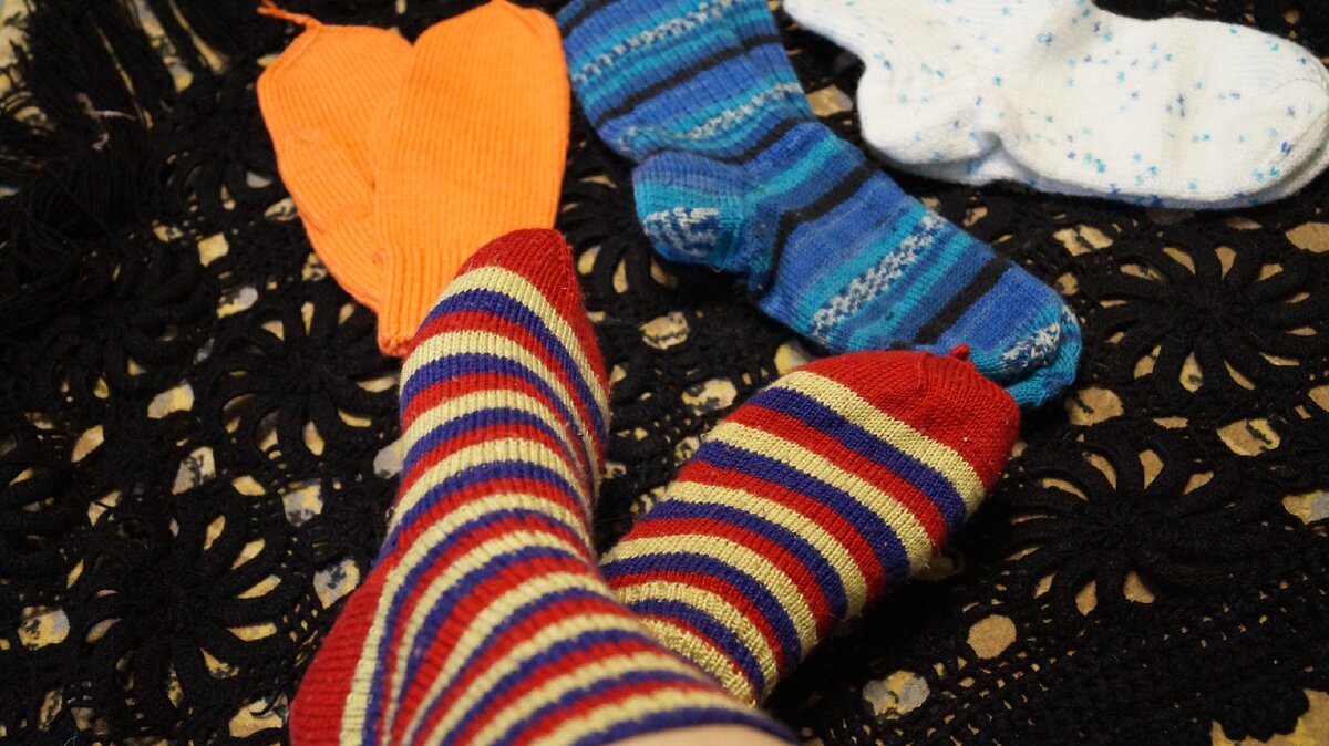 Фото автора. Мои носочки.