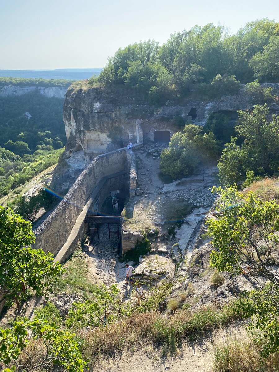 Чуфут Кале в Крыму. Место, где побывали все российские императоры. История  в 1600 лет | Manikol. Путешествия всей семьей | Дзен