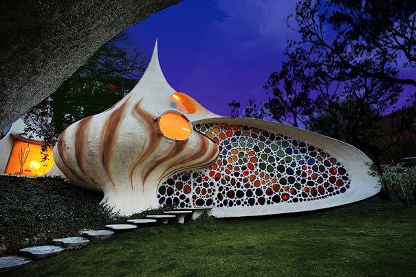 Дом-раковина в Мексике https://www.boredpanda.com/unusual-homes/?utm_source=google&utm_medium=organic&utm_campaign=organic