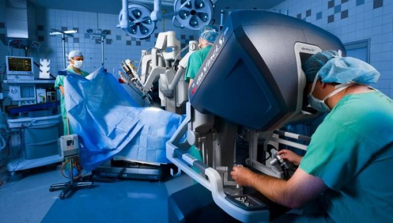 А какое Вы знаете применение робототехники в медицине?