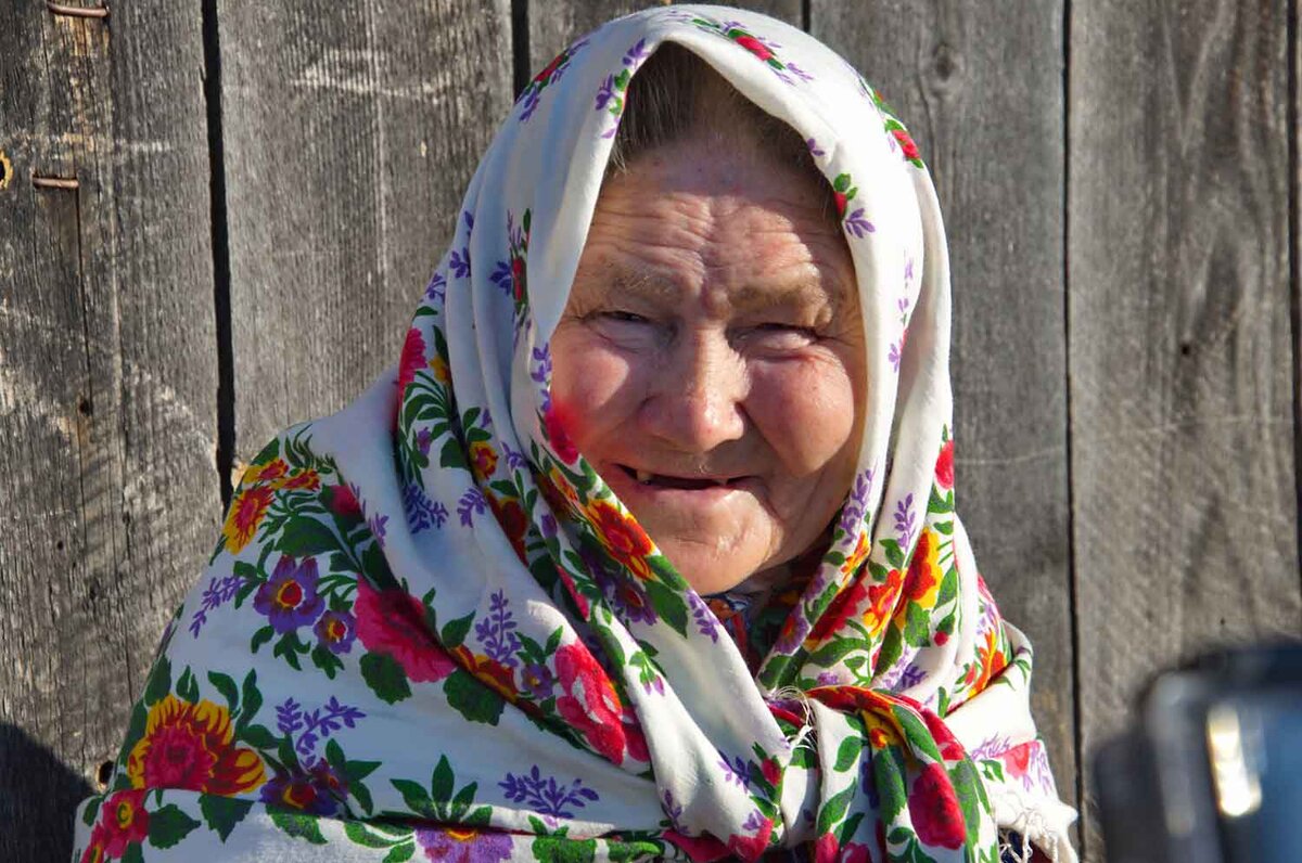 Александра Анямова - мансийская женщина, которая всю жизнь прожила в тайге.