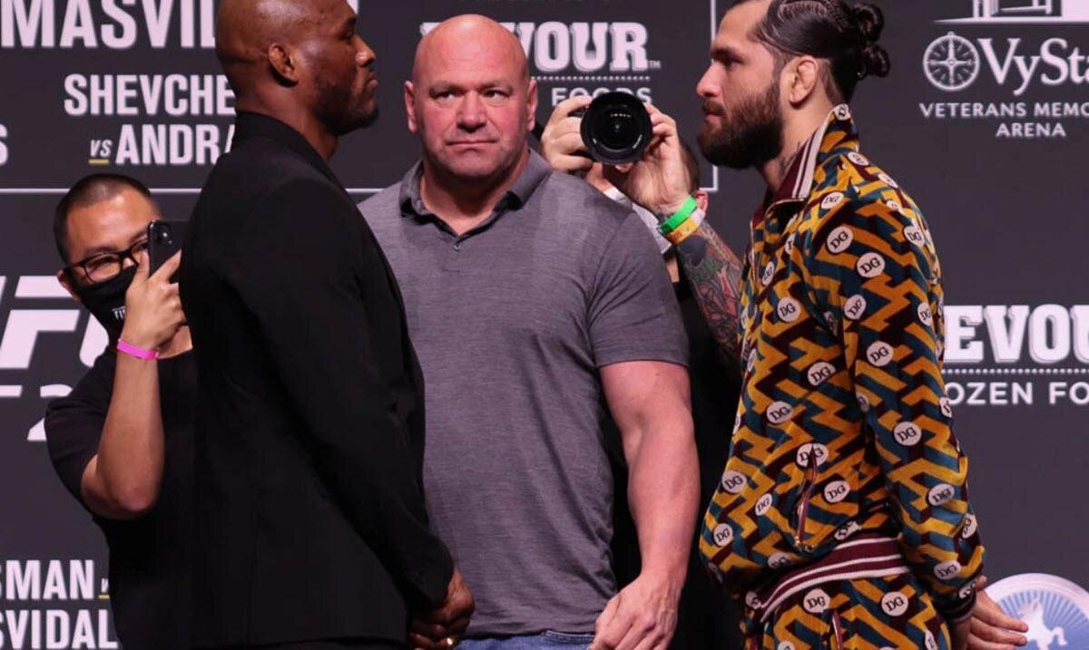 Фото пресс конференции. Из открытых источников.