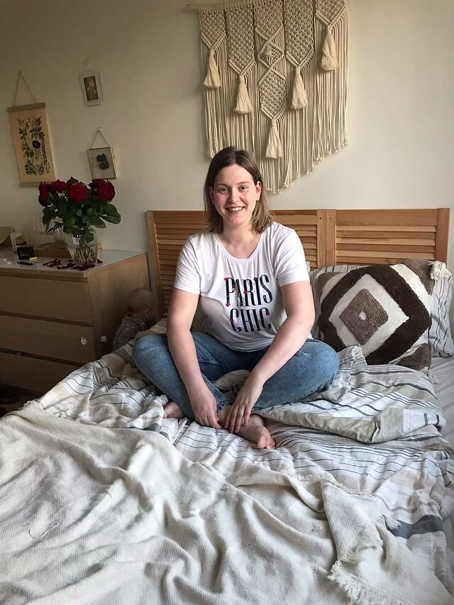 А вот и хозяйка квартиры! Знакомьтесь!