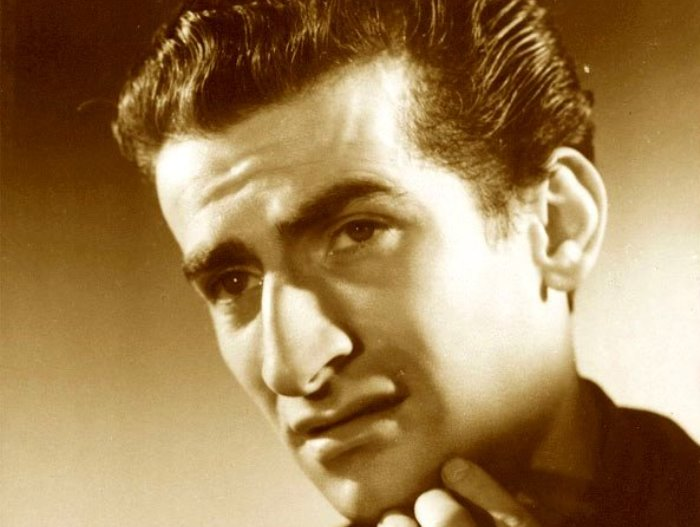                                             Луи де Фюнес в молодости