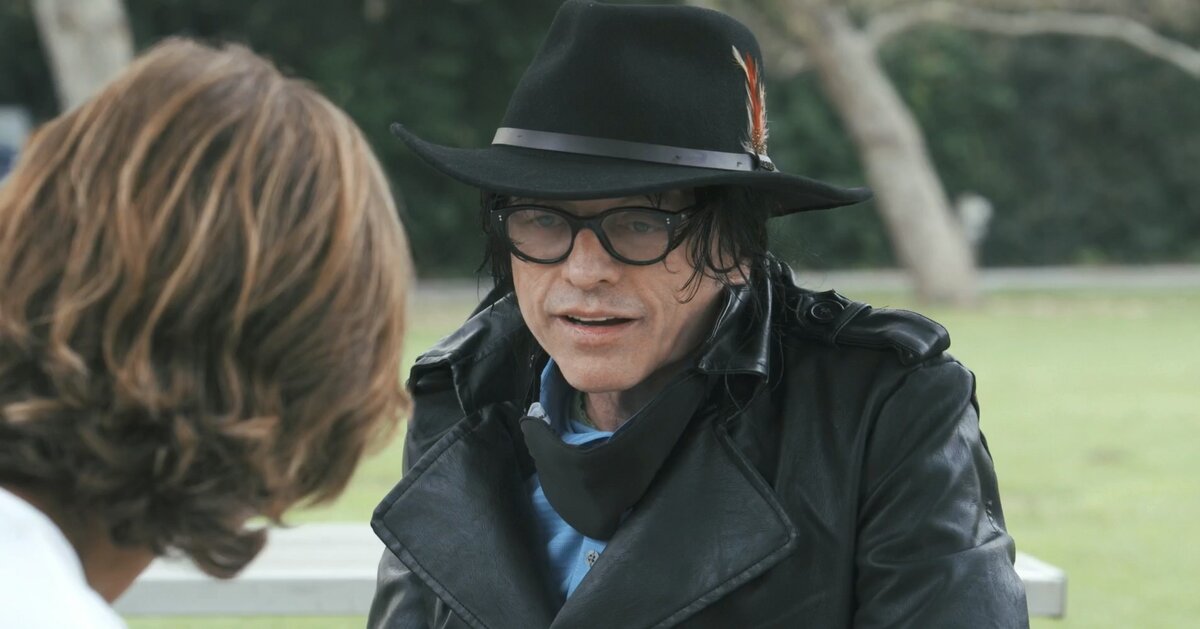 Томми Вайсо, великий, ужасный, бессмысленный и беспощадный.