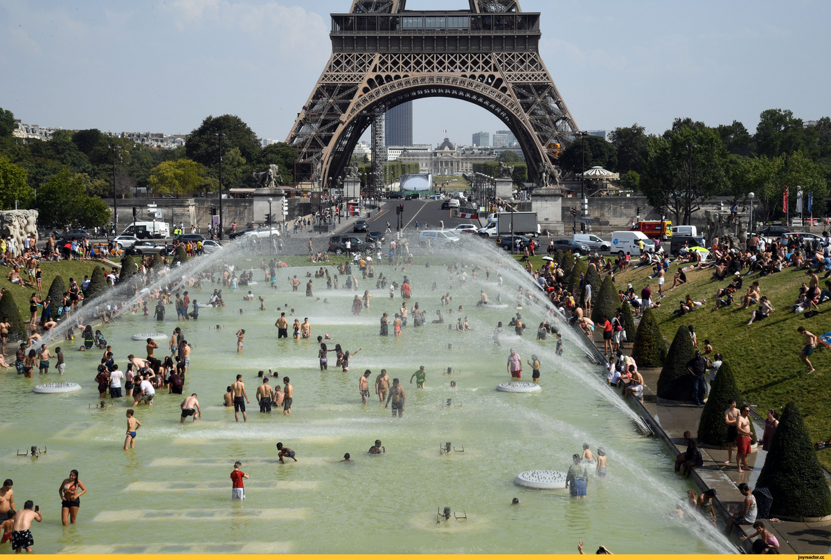 Weather france. Жара во Франции 2019. Париж 2003 год аномальная жара. Лето во Франции. Франция летом.