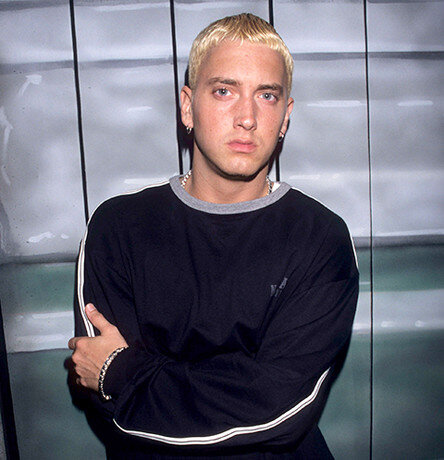 Ну и конечно. Плакаты с этим очаровательным badboyем украшали стены многих моих подруг, когда мы были молодыми))