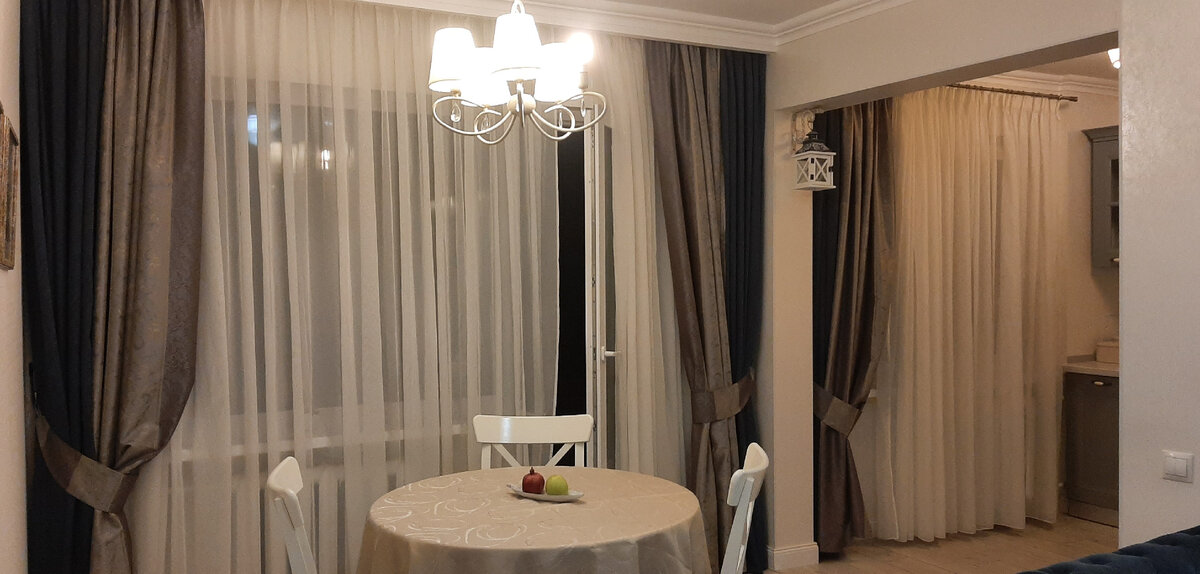 Фото автора. Когда не стало стены, балкон оказался на кухне. 