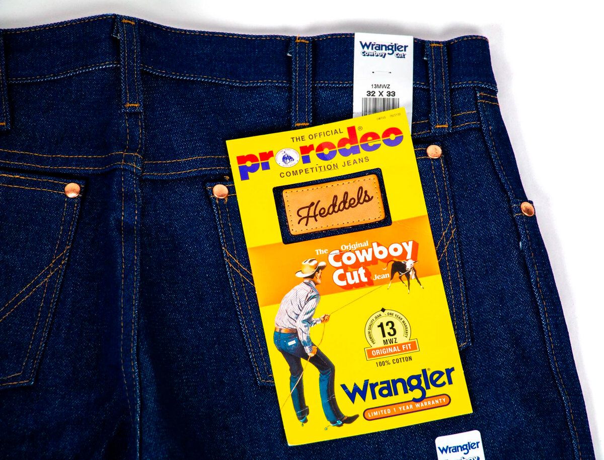 Нашивка на джинсах Wrangler. Кожа и пластик. | LeeVad | Дзен