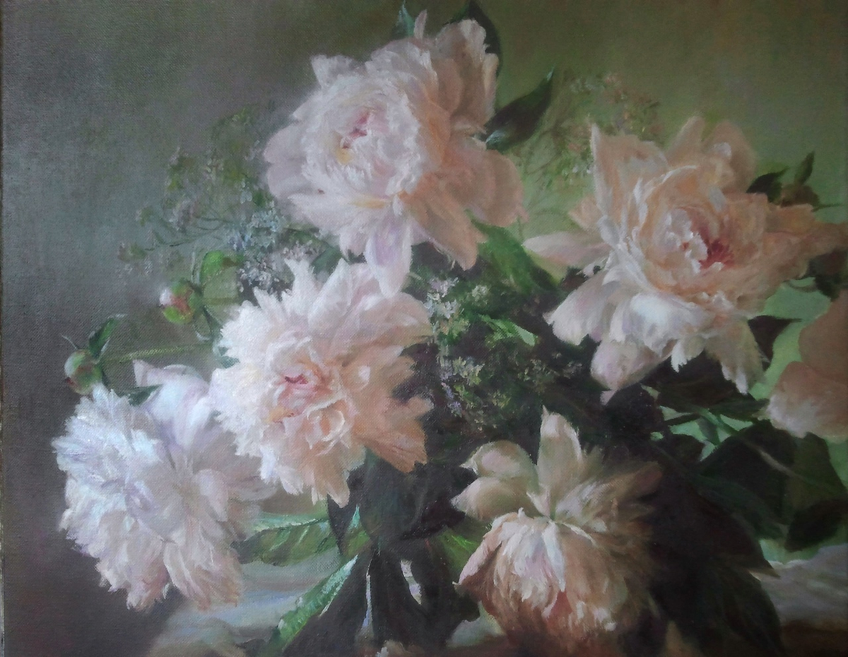 Композиция и сюжеты её картин не поражают воображение - но исполнительское мастерство, необыкновенная мягкость письма, тающие в воздухе очертания предметов выделяют эту живопись из общего ряда.