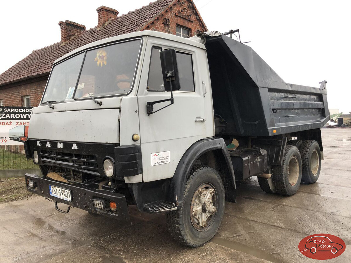 Тут передние колеса остались штатной 20-дюймовой размерности 