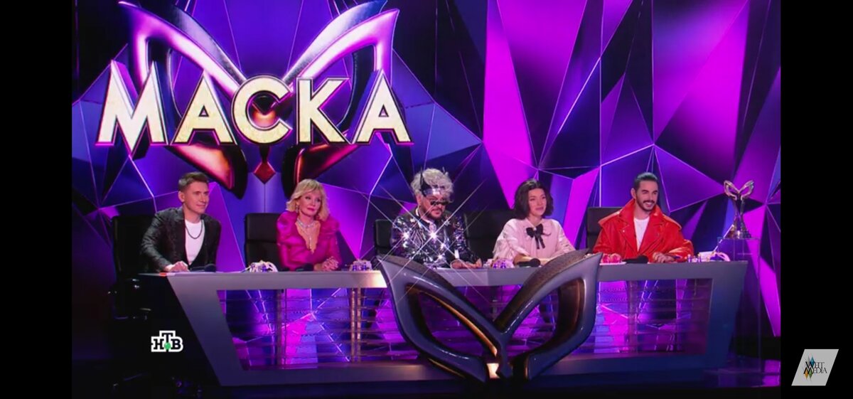 Скриншот кадра шоу "Маска" 3 сезон 9 выпуск.