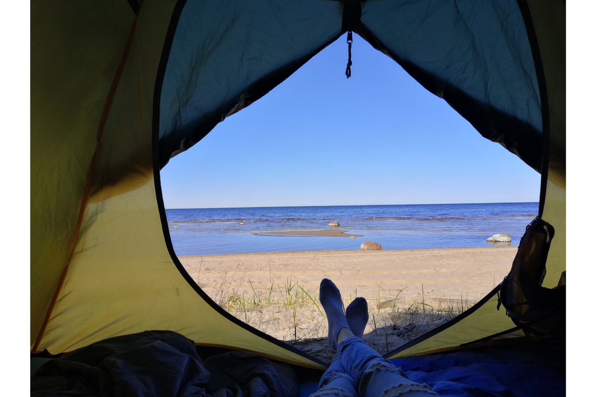 Как отдохнуть в палатке с комфортом Минимальный набор туристического снаряжения