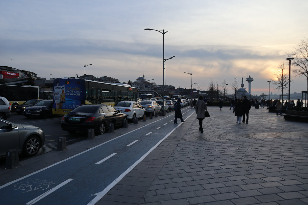 Стамбул урбанистический. Как азиатский хаотичный мегаполис стал уютным благоустроенным городом