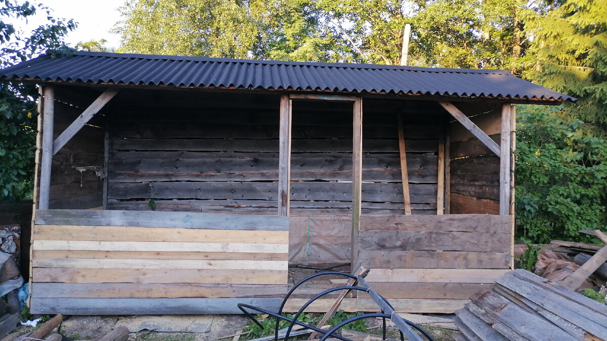 Уже не навес, еще непонятно.