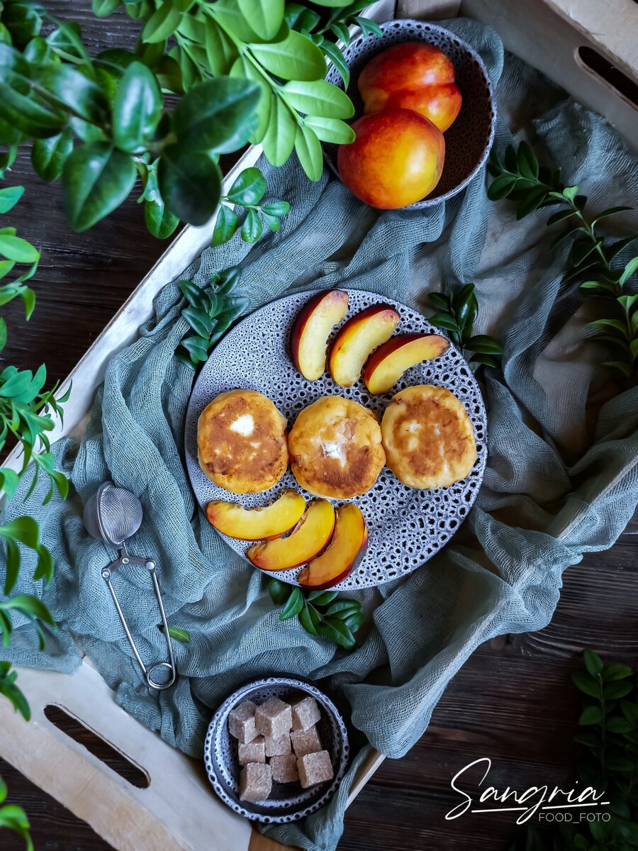 Сырники с нектаринами