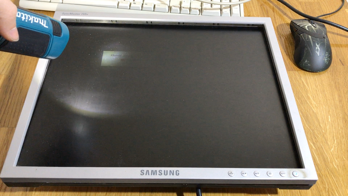 Ноутбук лампочка горит но экран черный. SYNCMASTER 720 N лампы подсветки дисплея. Монитор Samsung с подсветкой. Самсунг 940 лампа подсветки. Нет подсветки монитора.