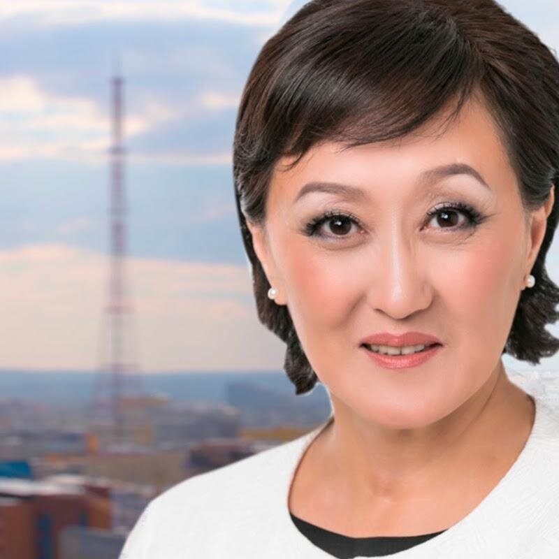 До того, как стала мэром