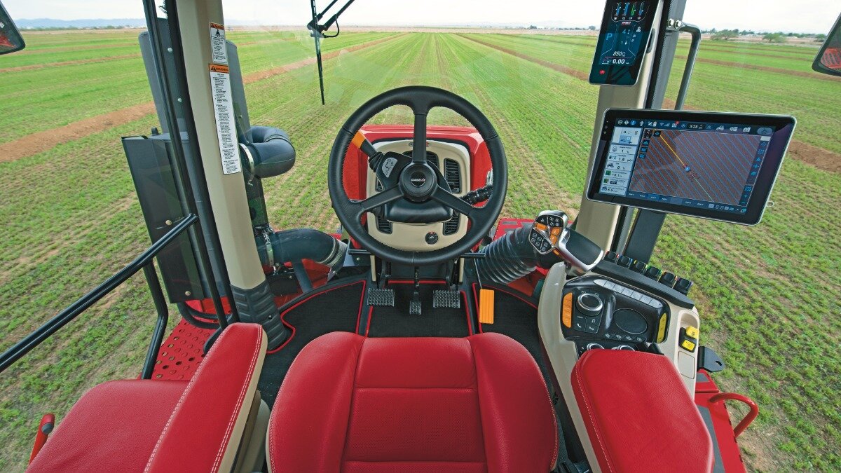 Фото: Официальный пресс-релиз CNH Industrial Рабочее место оператора трактора Case IH AFS Connect Steiger