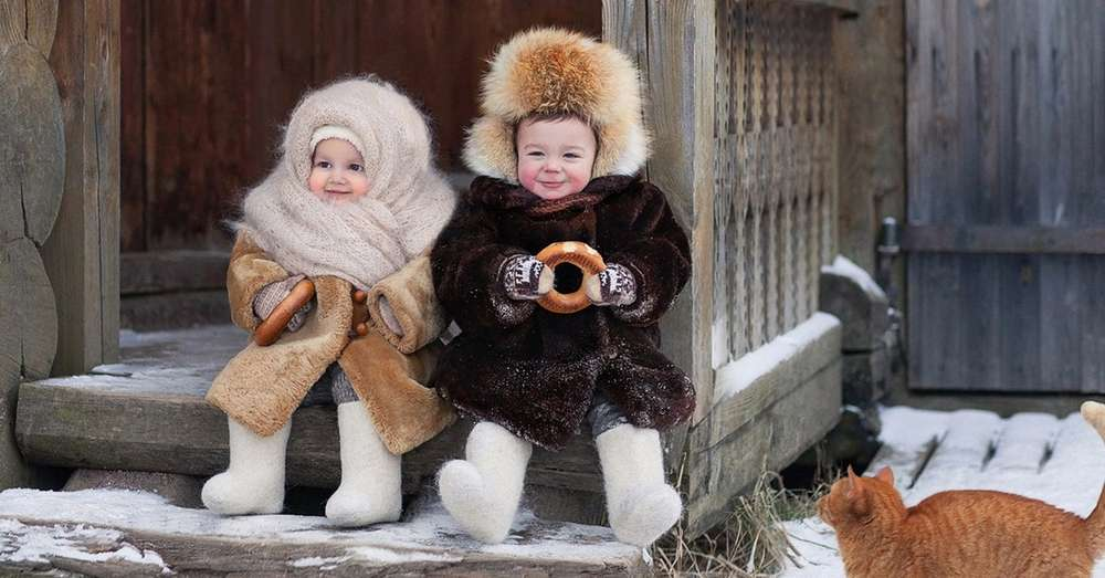 Бабушка одевала. Бабушка одевала. Бабушка одевала. Модная бабушка. Уральские пельмени бабушка одевает внука.