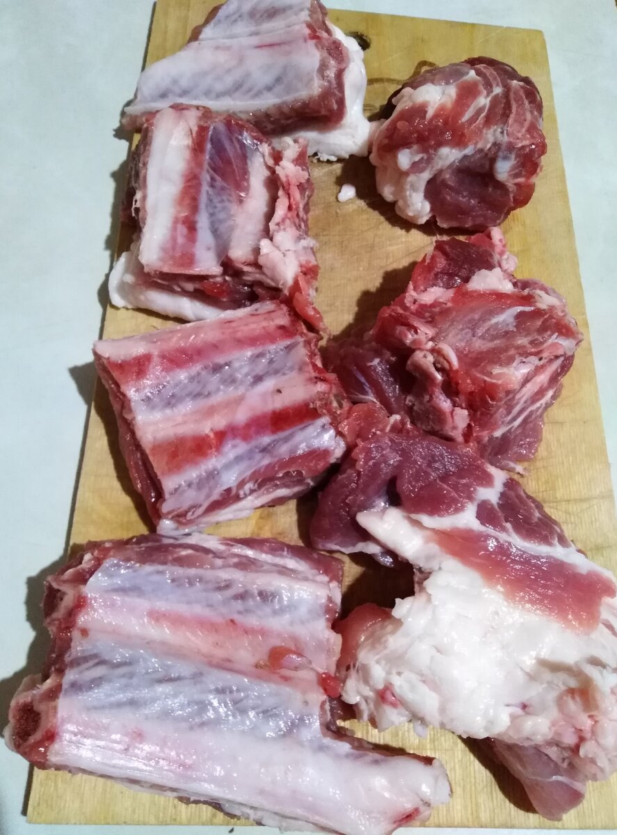 Режем на достаточно большие кусочки