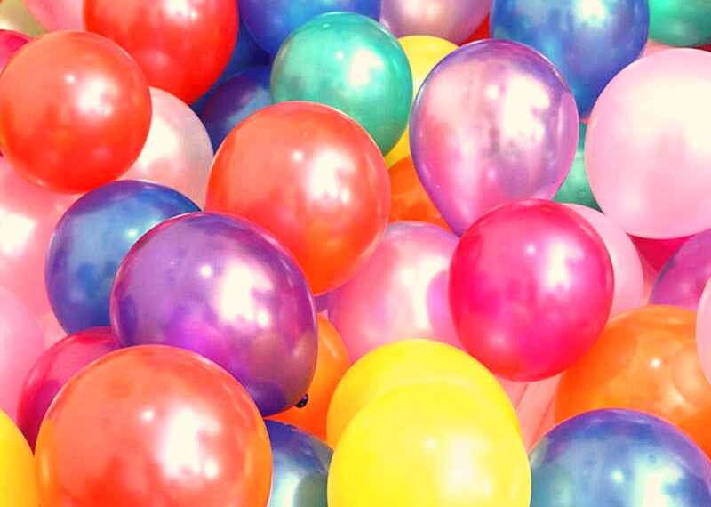 Шарики, что продаются в интернете. Похожи на людей.