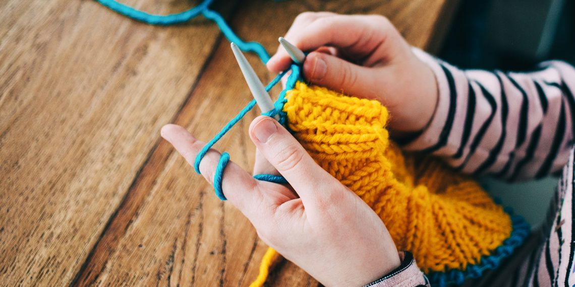 Как выбрать размер спиц и пряжу для вязаний