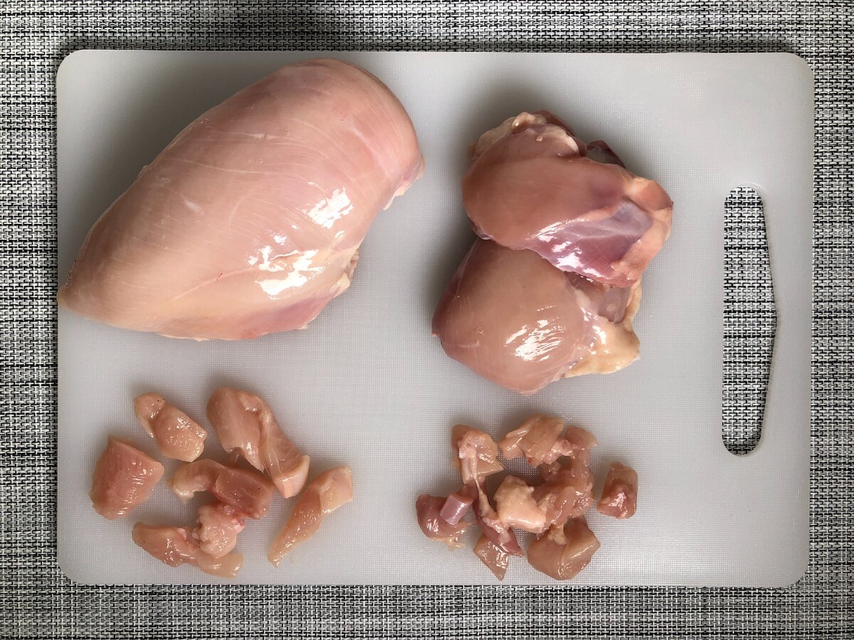 Размер кусочков для рулета на фото.