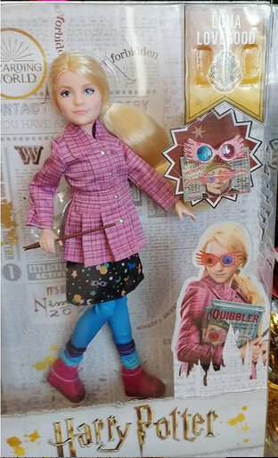 кукла в коробке