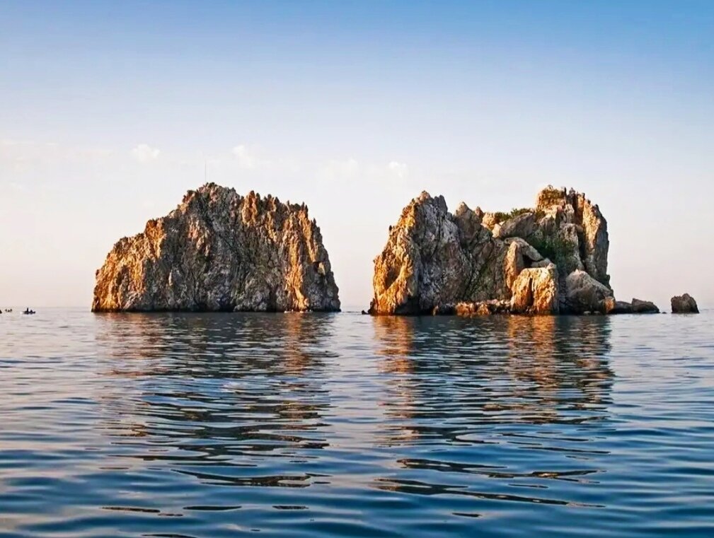 Скалы Адалары