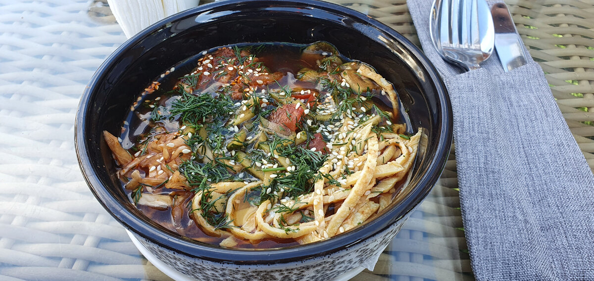 Цена: 320 рублей.