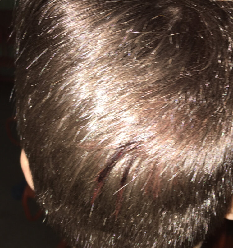 Мама, сфотографируй так, чтобы я смог увидеть, что там у меня.