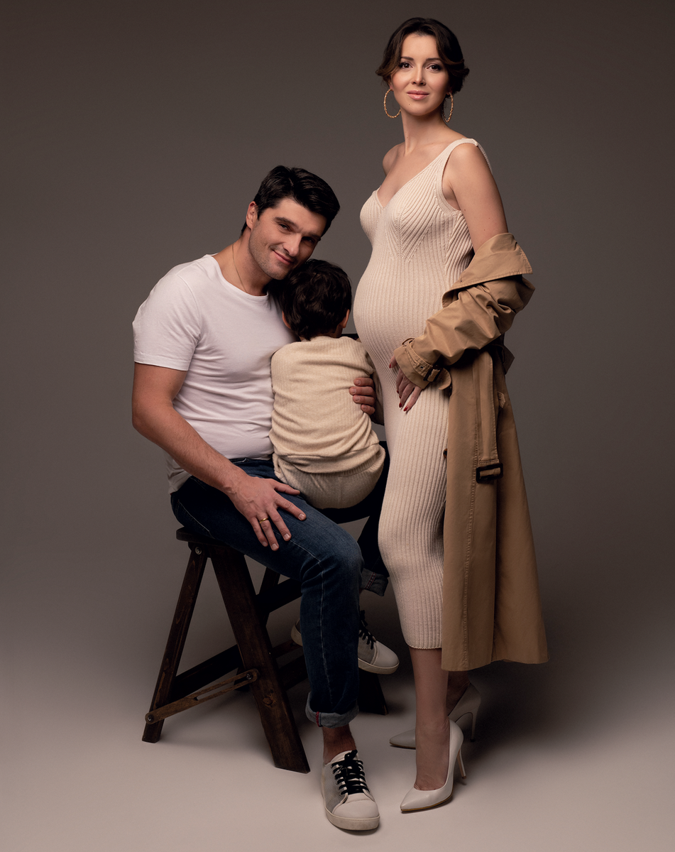     Алеса и Вахтанг познакомились на съемках. но понадобился год романтических ухаживаний, прежде чем девушка сказала «Да» Фото: Babybar.moscow